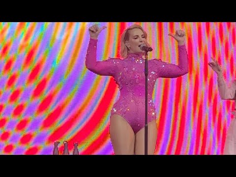 CLAIRE RiCHARDS - Summer Night City • Stomp #Steps • So Emotional • LIVE @ Mighty Hoopla