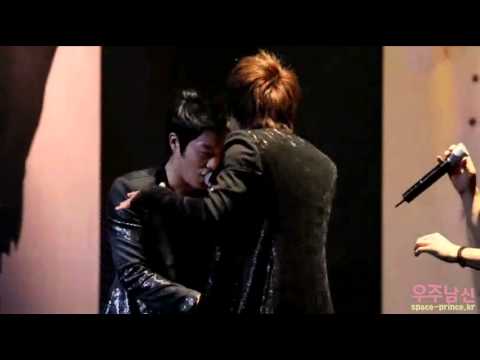 [FANCAM] 110126 Dongwoon's adlib - Oasis @ BBQ Mini-Concert #25