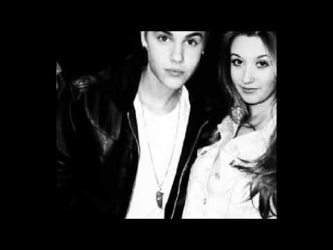 XxEllaxX’s Video 36142696484 d4xY3GTfM5s