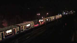 preview picture of video 'CTA Holiday Train 2009'