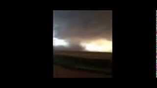 preview picture of video 'Unit Rig #339 Tornado Cell Phone Video'