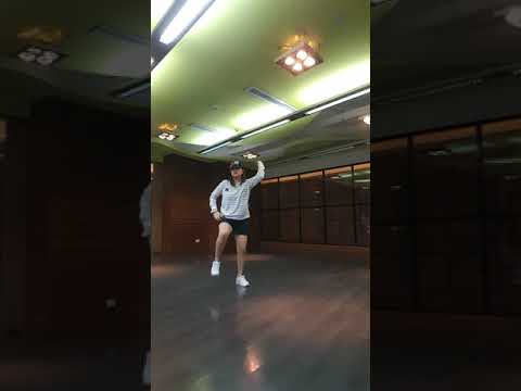 Momoland's Boom Boom Dance Cover