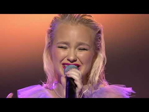 Klara Almström - Fields of Gold av Sting (Eva Cassidy version) - Idol Sverige (TV4)