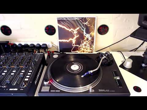 Dubble D Feat. Flora Purim & Diana Booker - Switch (Cornet Dub)