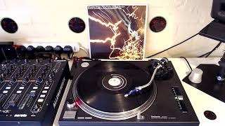 Dubble D Feat. Flora Purim & Diana Booker - Switch (Cornet Dub)