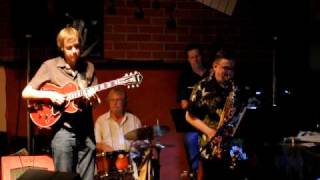 Rhythm Brothers - On A Misty Night (by Tadd Dameron)