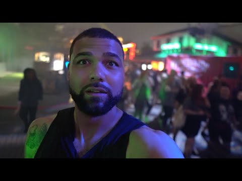 Halloween Horror Nights Orlando is COMPLETELY out of control this year with the crowds!!