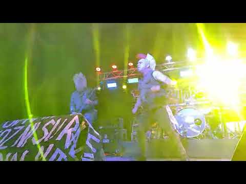 The Casualties "Ya Basta* en El Salvador 