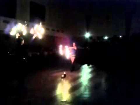 Fire dancing by Eva Shareefa - tanec s ohnivými vějíři