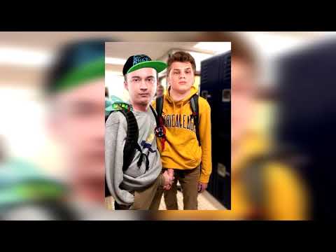 quiizzzmeow - муха ( Кепка и Богдан )