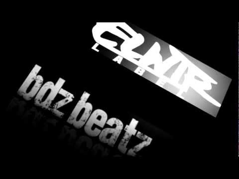 07.  ELWTR - Plastik feat Ewa Gajos prod  BDZ skrecze i cuty BDZ