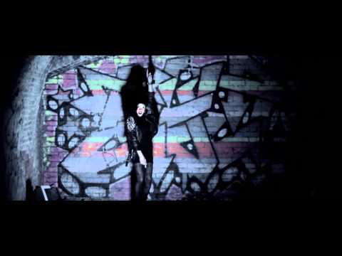 Sneakbo feat Lauran Alexandria - Fire