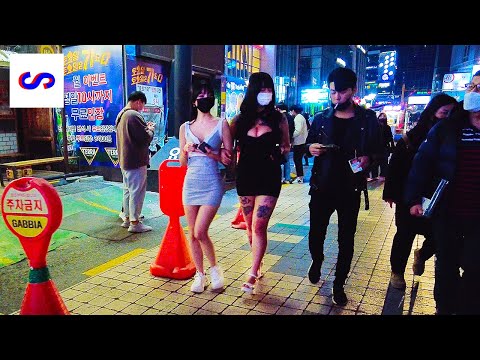 【4K】 Walking Gangnam Station - Korean Girls know how to PARTY! - Nightlife Ambience│Seoul, Korea