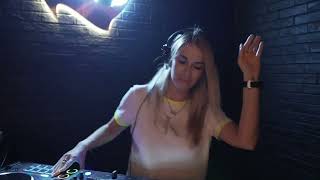 Download lagu SNAP Rhythm Is A Dancer (Rawbotic Remix) mp3