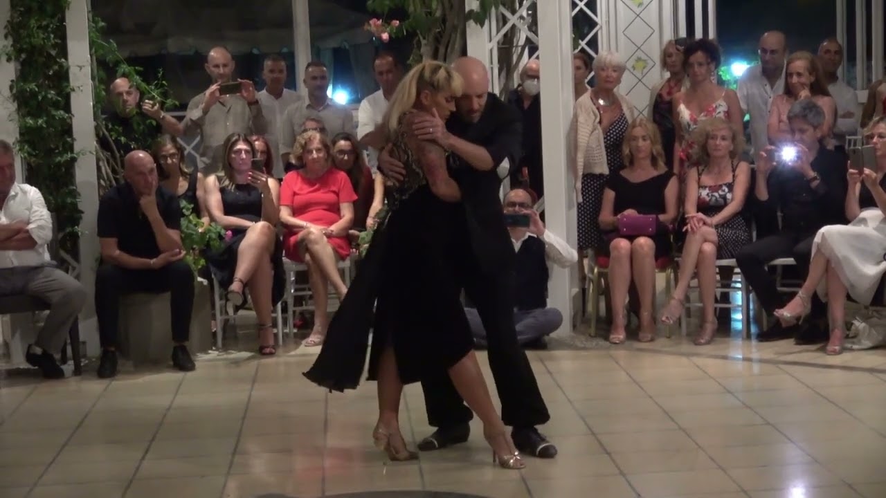 Mariano Otero y Alejandra Mantiñán 16°Tangofestivalvacanze in Puglia 22.07.2022 1.4