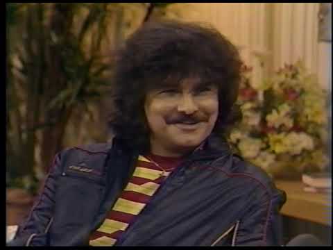 Burton Cummings interviewed and performs live on the Merv Griffin Show (1981), Part 2