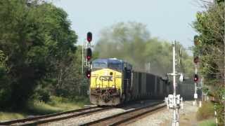 preview picture of video 'CSX Boxcar Logo #3014 in Shenandoah Junction'