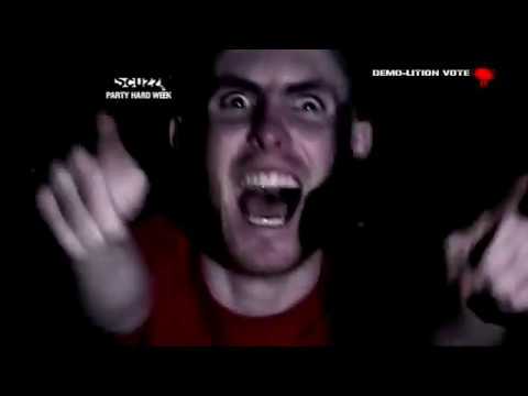 Max Cavalera and Benji Webb get introduced to Johnny Mental