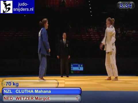 Judo 2009 Birmingham: Clutha (NZL) - Wetzer (NED) [-70kg].