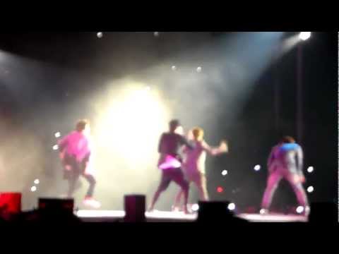[HD FANCAM] SHINee - Sherlock SMTOWN INA 22/09/12