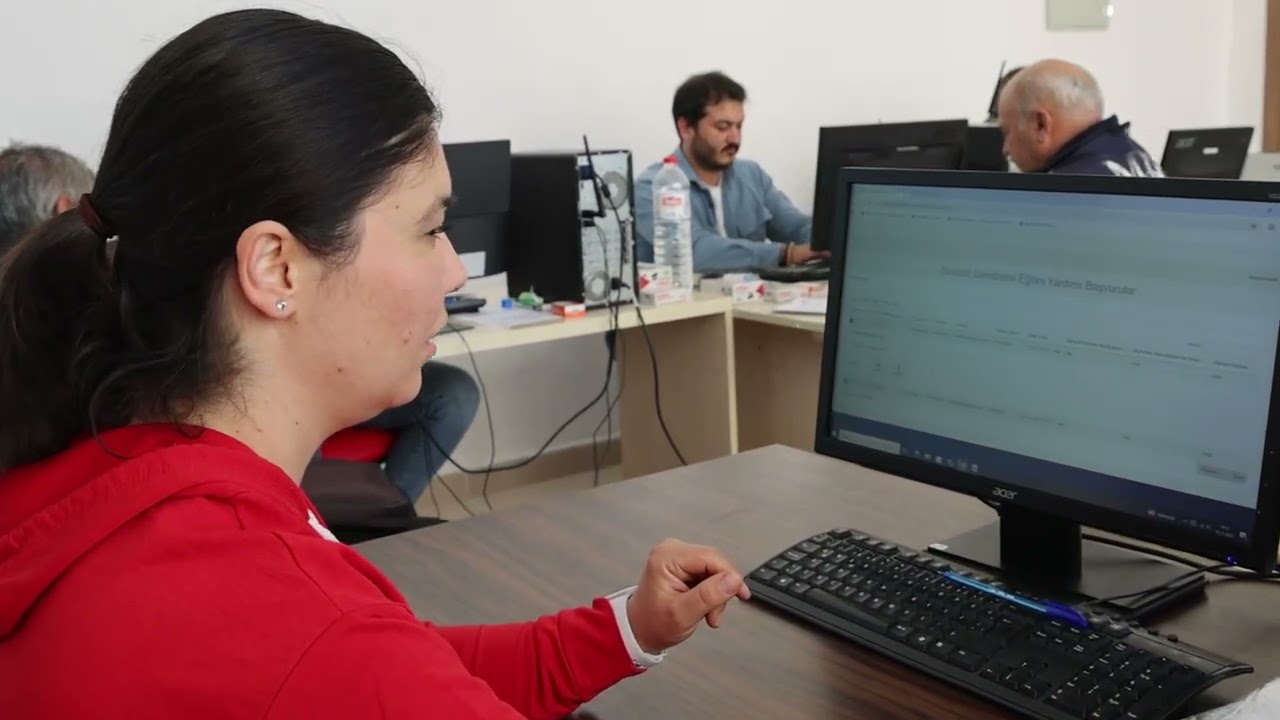 Toroslar’da Öğrenim Yardımı Ödemeleri Başladı