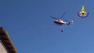 irpinia-brucia-pompieri-in-azione