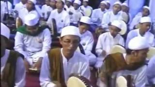 Download lagu Alfa Sholallah_Tholama ألف صلی الله voc Gus Zamam with 1000 Penerbang Rebana Ahbabul Musthofa mp3 Download lagu Alfa Sholallah_Tholama ألف صلی الله voc Gus Zamam with 1000 Penerbang Rebana Ahbabul Musthofa mp3