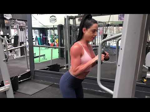 Bi-set Pulley barra em V + Supino fechado halter