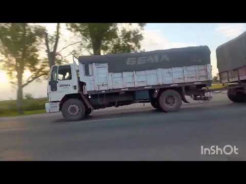Camiones en cruce de RP158 y RN19 , San Francisco , Cordoba , video 101 . SUSCRIBITE !!