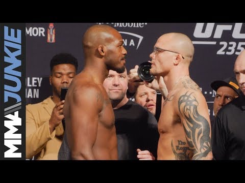 UFC 235: Jon Jones vs  Anthony Smith ceremonial staredown
