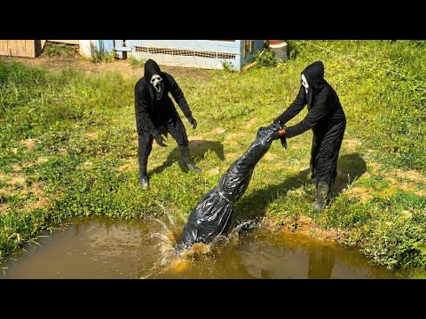 PANIC DISCARDED THE BODY OF THE MINI HATER