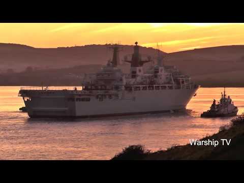 HMS ALBION L14 ENTERS DEVONPORT NAVAL BASE AT MOUNT WISE - 17th November 2017