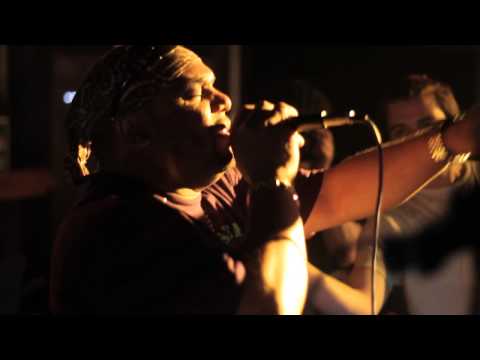 REGGAEBUS NIGHT #4  //  IRATION STEPPAS (4)