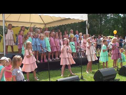 TAHAN, EI TAHA - LAULUPESA |  RÕÕMSATE LASTE FESTIVAL 2018