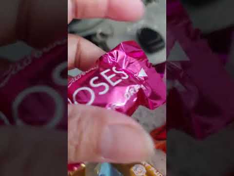 SATISFYING TASTE OF STRAWBERRY DREAM OF CADBURY CHOCOLATE ❤