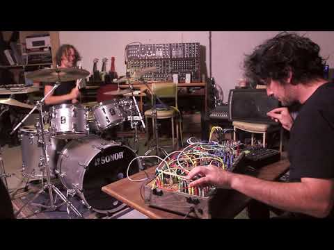 An Oolluu - Ben Crook and a modular synthesizer