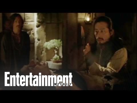 What Kate Does' Review, 'The Substitute' Teaser - Part 2 | Totally Lost | Entertainment Weekly