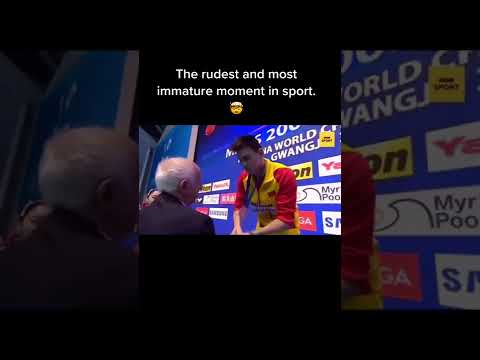 “You loser, I winner” 🙄 Duncan Scott refusing to share podium with Sun Yang.