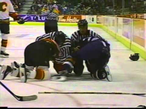 Jeff Cowan vs Steve Staios