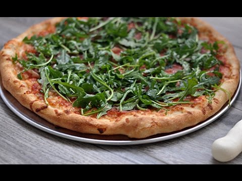How to: Make a Prosciutto Pizza PIY