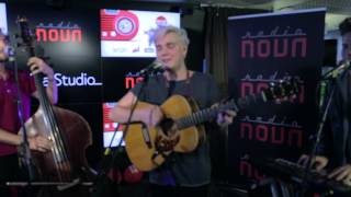 Satin Circus: Peach Party, If You Love Me (livenä Radio Novan Nenäradiossa)