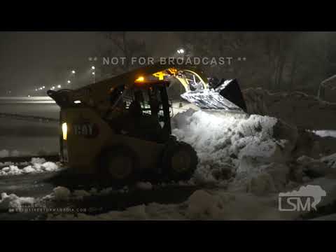 01-19-2023 Cedar Rapids, IA - Snow cleanup during Iowa winter storm