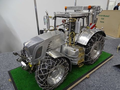 Modellbaumesse Wels, 28.03.2015 Teil 1 Traktoren und Baumaschinen