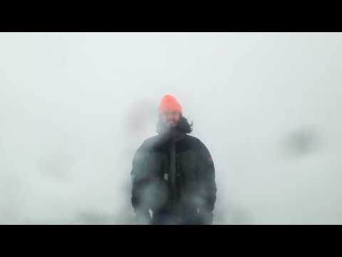 Video thumbnail for Ma mère au nord