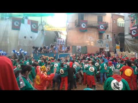 CARNEVALE D'IVREA 2011 - I Tuchini del Borghetto