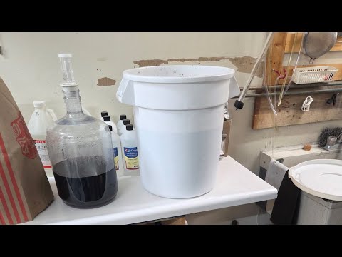 PART 2 of the wine making Kit. Transferring this wine from primary to secondary fermentation 