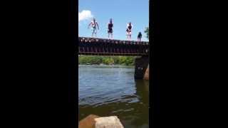preview picture of video 'Bridge Jumping Lake Catherine'