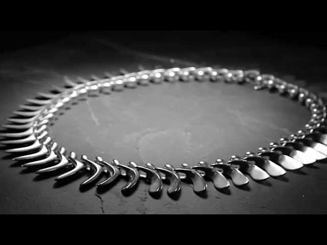 Vídeo relacionado con Georg Jensen HK jarrón, Acero Inoxidable, Plata, 27 x 27 x 22,2 cm