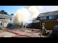 Opmerkelijke brand: vrachtwagen, woning en schuur in lichterlaaie