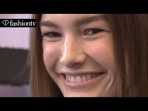 download lagu mp3 mp4 Ophelie Guillermand, download lagu Ophelie Guillermand gratis, unduh video klip Ophelie Guillermand